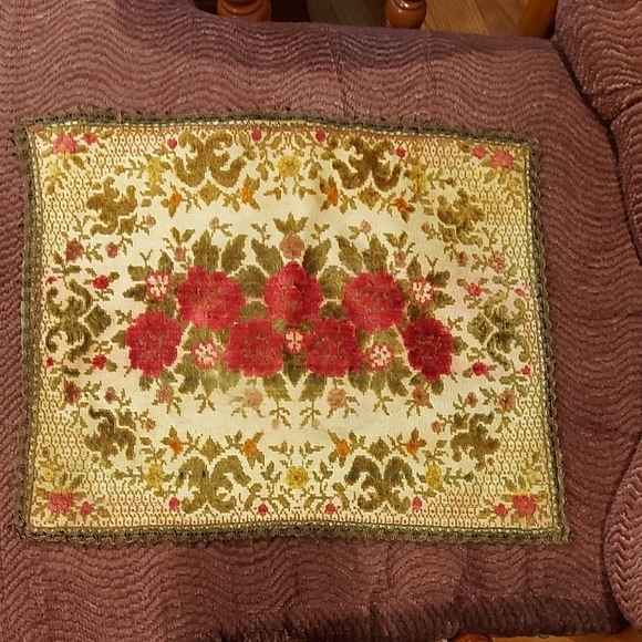 Other - Floral Tapestry Table Mat
